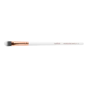 concealer-brush